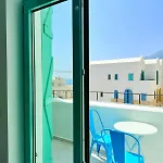 Sunset & Sage Santorini Apartment *