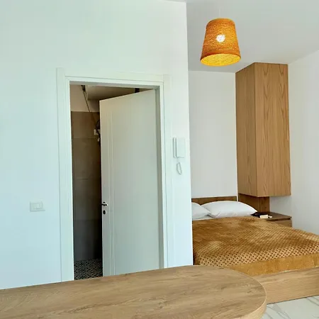 公寓 Sunset Studio Santorini 5 Minutes Walking From The Sea Free Paking 希马拉