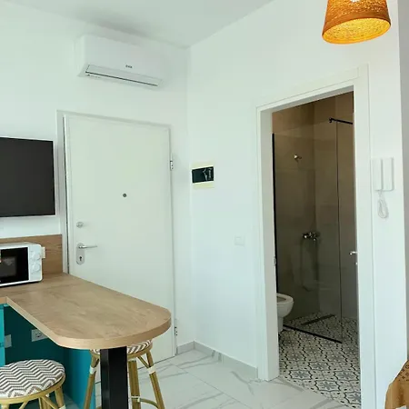 公寓 Sunset Studio Santorini 5 Minutes Walking From The Sea Free Paking *