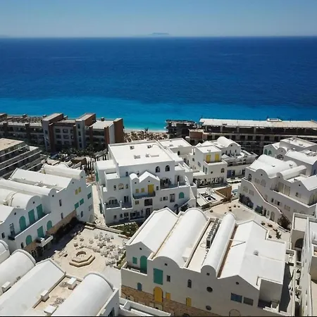 Sunset Santorini 5 Minutes Walking From The Sea Free Paking Apartamento