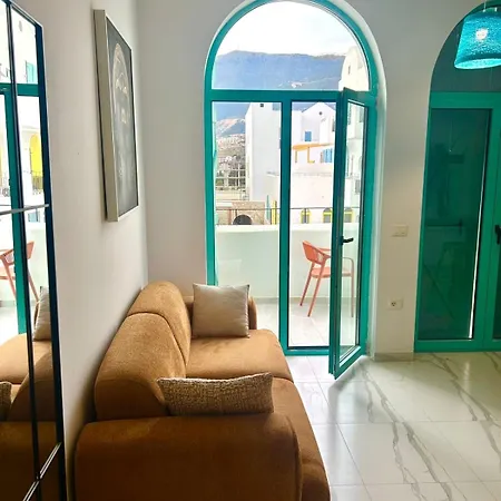 Apartamento Sunset Santorini 5 Minutes Walking From The Sea Free Paking Himarë