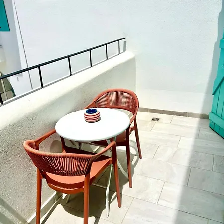 Daire Sunset Santorini 5 Minutes Walking From The Sea Free Paking