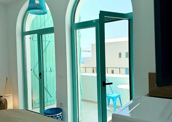 Sunset & Sage Santorini 公寓 *