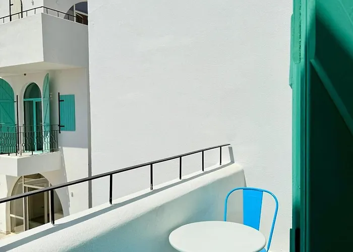 Sunset & Sage Santorini 公寓